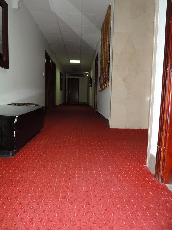 Al Raien Hotel Apartment Dubai Bagian luar foto