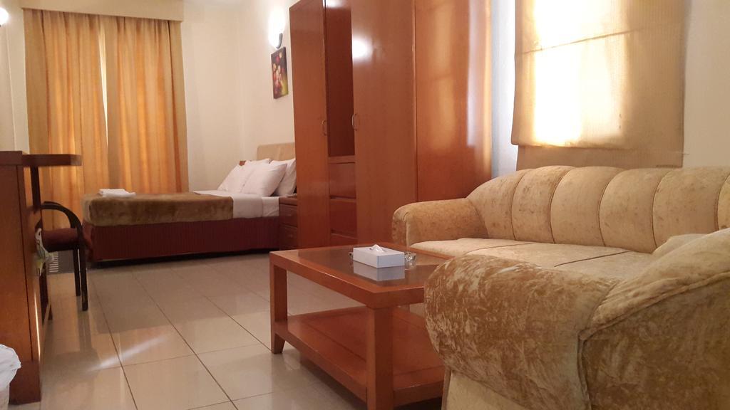 Al Raien Hotel Apartment Dubai Ruang foto