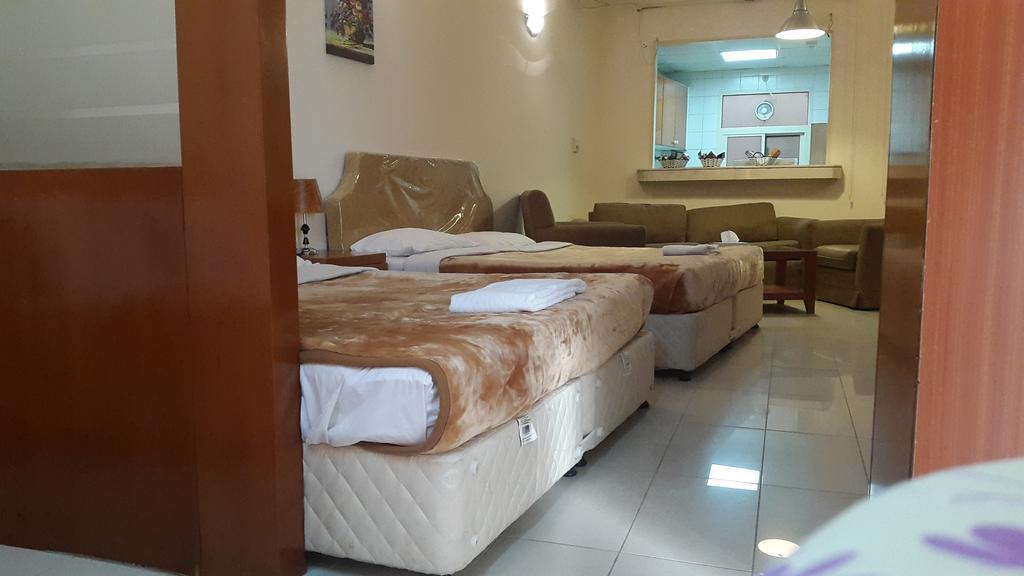 Al Raien Hotel Apartment Dubai Bagian luar foto