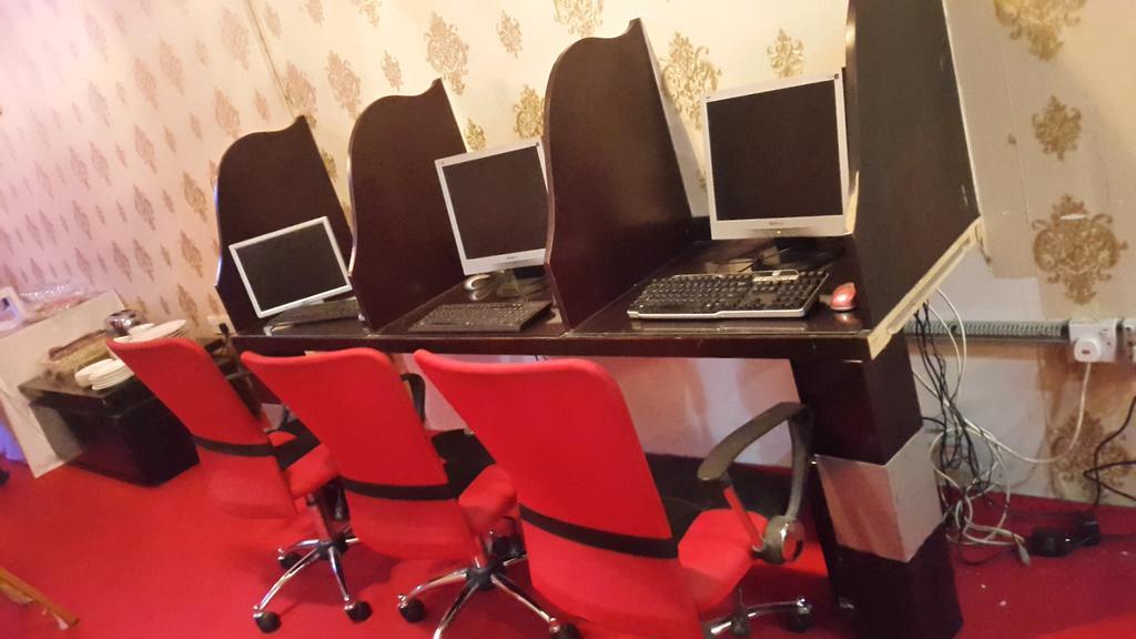 Al Raien Hotel Apartment Dubai Bagian luar foto